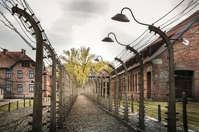 2 Days Tour to Auschwitz and Krakow from Warsaw - Key points to know before booking