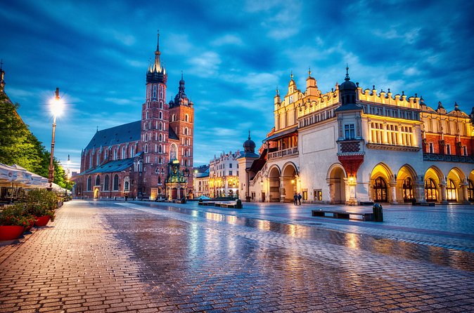 2-Hour City Walking Tour in Creepy Krakow - The main square and Krakow’s darker side