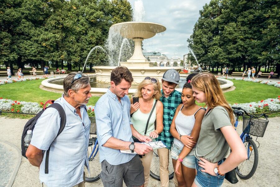 3-Hour Guided Cycling Tour of Warsaw - Why a bicycle works so well in Warsaw