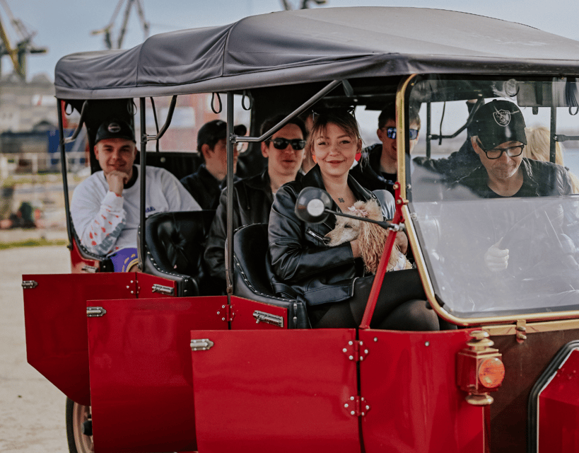 60 min of sightseeing in retro cars, Gdansk - The one-hour route through Gdańsk