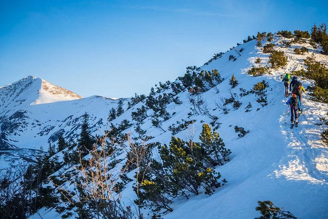 8 hours skitour trip in Tatra Mountains for advanced - What this Tatra ski tour is really offering