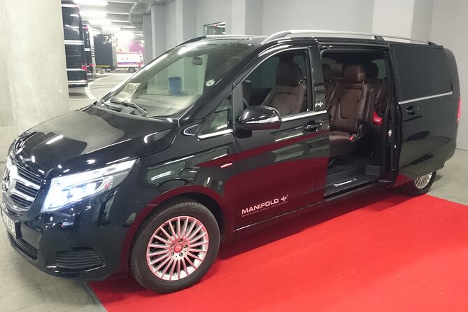 Airport to Cracow transfer by Minivan - Key points to know before you book