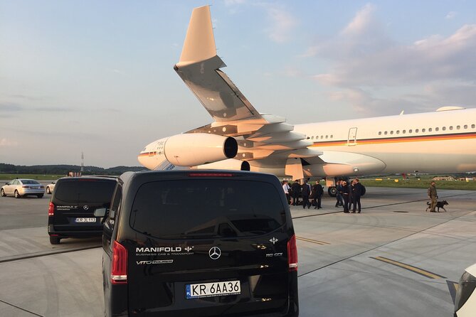 Airport to Cracow transfer by Minivan - What the 30-minute ride really means