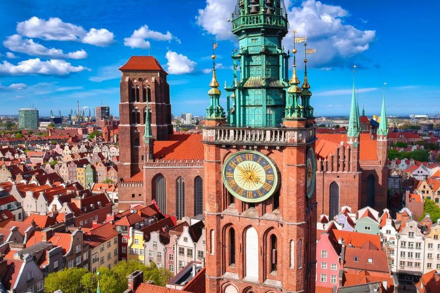Artus Court and Gdansk Old Town Private Tour with Tickets - Artus Court and the world of medieval merchants