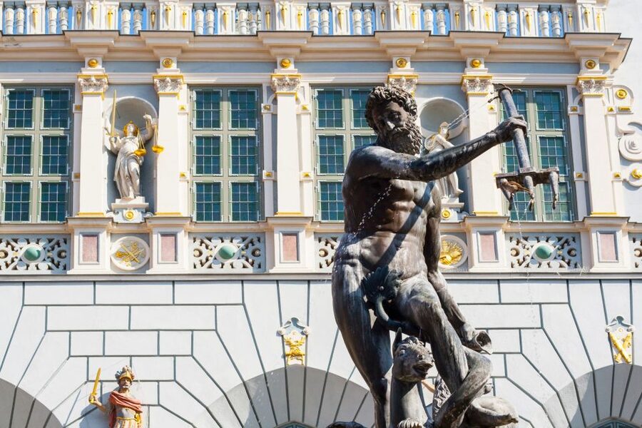 Artus Court and Gdansk Old Town Private Tour with Tickets - Following the Royal Route to Long Market