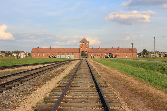Auschwitz and Birkenau Memorial and Museum Guided Tour from Krakow - The operators’ strongest points