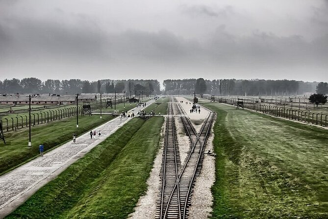 Auschwitz and Birkenau Tour with Hotel Pick up from Krakow - Leaving Krakow and handling the pickup