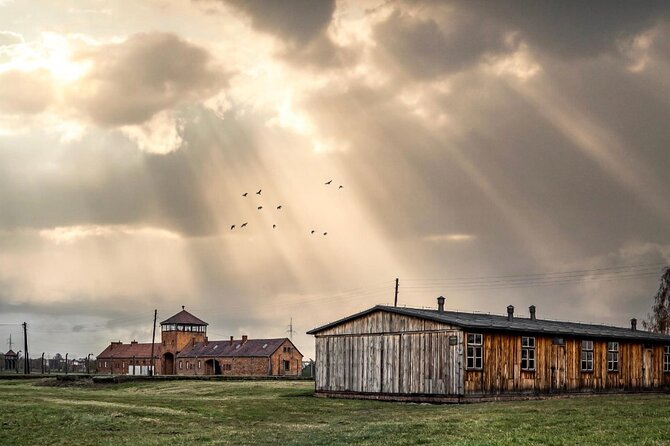 Auschwitz and Birkenau WITHOUT GUIDE private transport from Kraków - Key points at a glance
