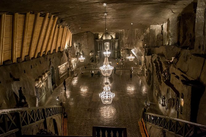 Auschwitz Birkenau and Salt Mine Full Day Guided Tour from Krakow hotel pick up - The break between the two major stops