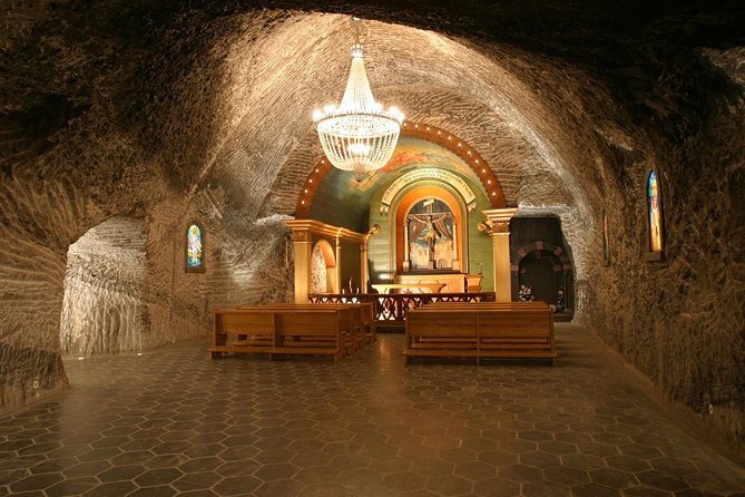 Auschwitz- Birkenau and Wieliczka Salt Mine in One Day - Leaving Krakow for Auschwitz-Birkenau