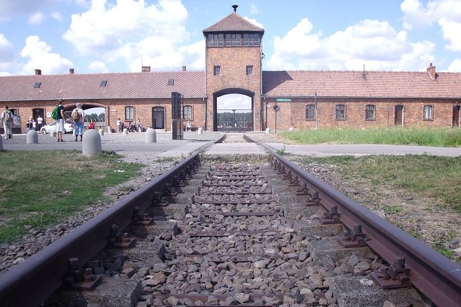 Auschwitz & Birkenau Best Value Guided Tour -Skip The LineTickets - The journey in a comfortable minivan