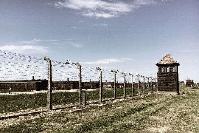Auschwitz Birkenau: Complete Private Tour - The drive from Krakow to Auschwitz