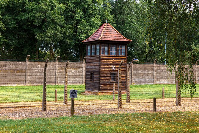 Auschwitz-Birkenau: Fast-Track Ticket & Guided Tour No Transfers - Timing is the main risk