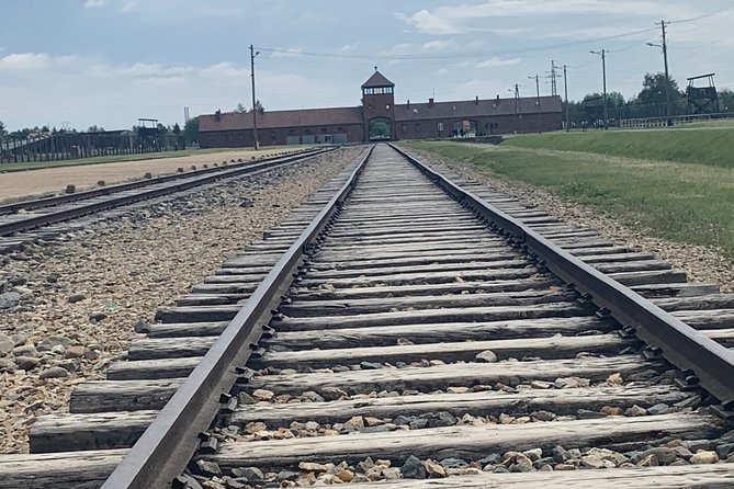 Auschwitz-Birkenau guided tour from Krakow with a private transport - Lunch, bottled water, and the long middle of the day