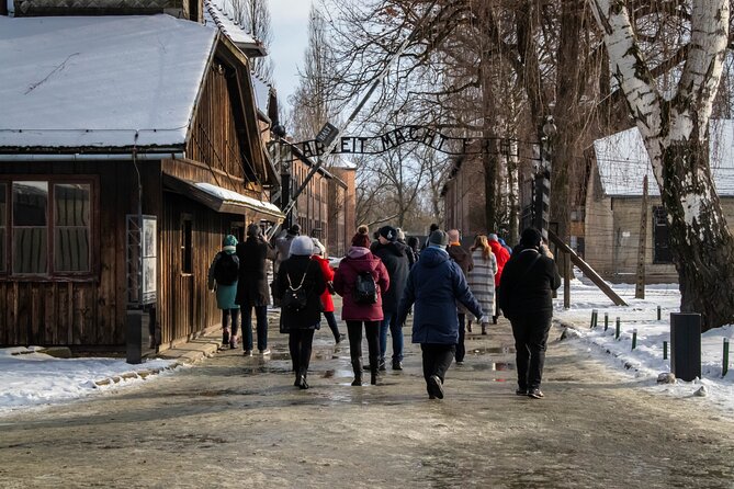 Auschwitz-Birkenau Guided Tour from Krakow with Hotel Pickup - Why this Auschwitz tour works well from Krakow