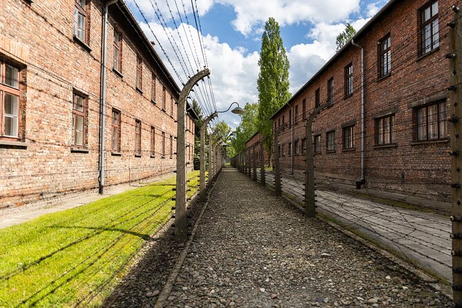 Auschwitz-Birkenau Guided Tour with Pickup Options from Krakow - Why the $35 Price Can Make Sense