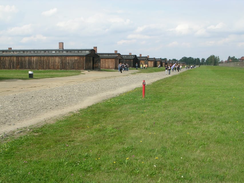 Auschwitz-Birkenau: Memorial Entry Ticket and Guided Tour - Timing problems you should plan around