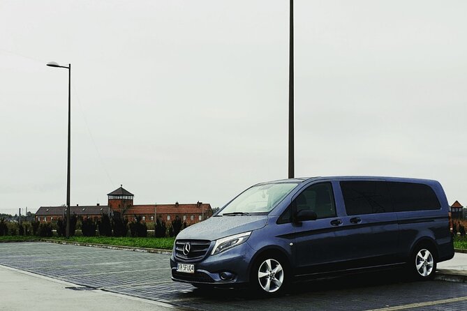 Auschwitz-Birkenau & Salt Mine Day tour - Early pickup sets the rhythm