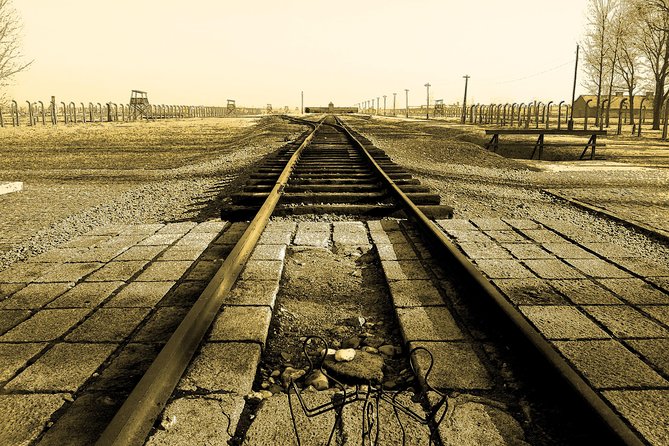 Auschwitz-Birkenau Tour from Krakow with Hotel Pickup - Pickup times can change your whole day