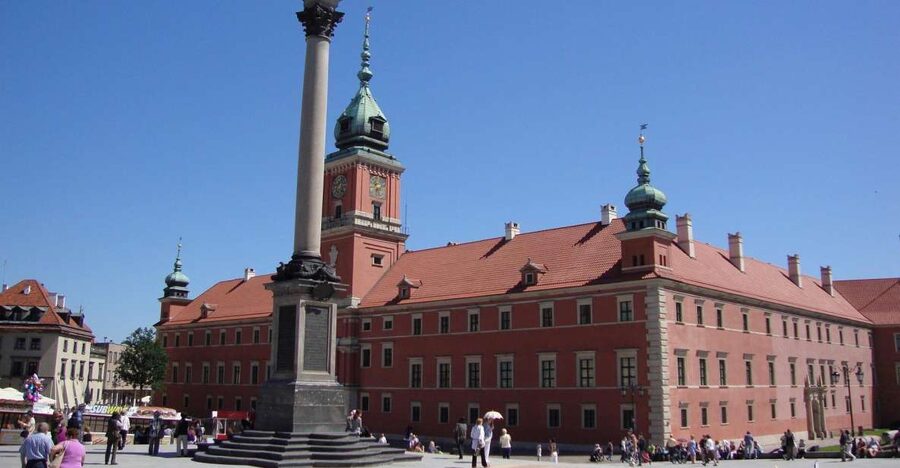 Best of Warsaw Full-Day Private Tour with Private Transport - Why a private car helps in Warsaw