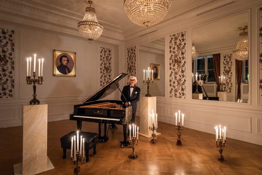 Chopin Concerts at Fryderyk Concert Hall - The first half: familiar Chopin, played up close