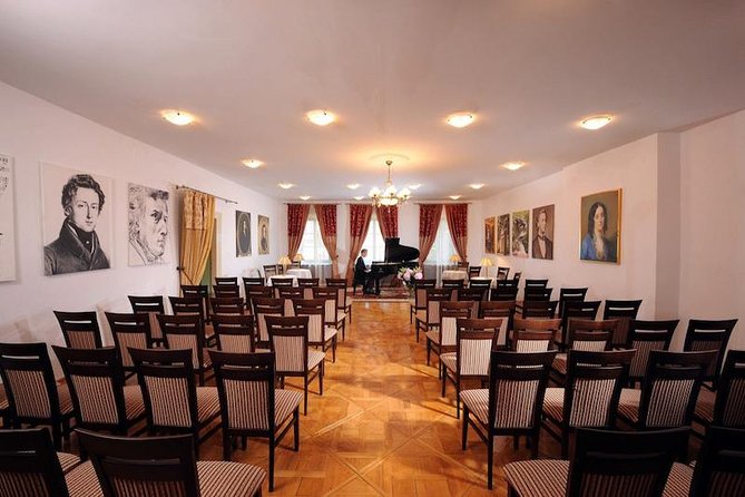 Chopin Piano Concert at Chopin Gallery with a Glass of Wine - The one-hour Chopin program