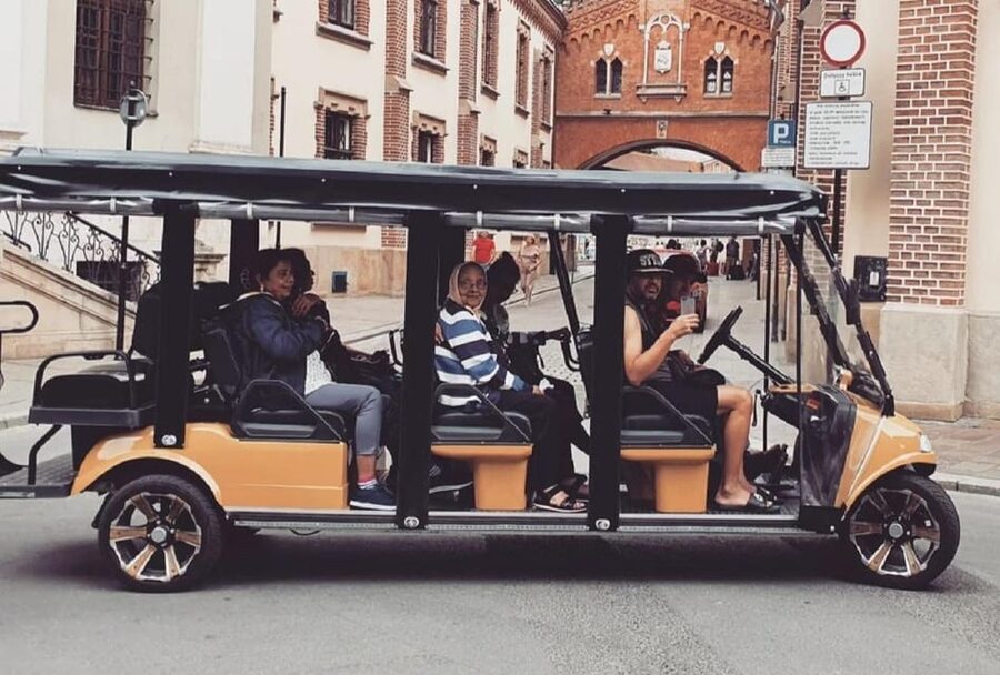 City Tour Cracow , golf car . Private full tour !! - The Main Market Square, from Cloth Hall to St. Mary’s