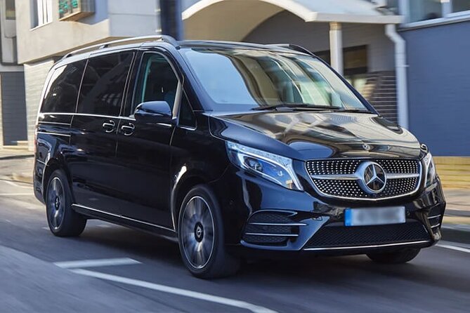 CO2-Offset | Minivan Arrival Transfer from Krakow KRK to Krakow - The 25 to 40 Minute Ride Into Krakow