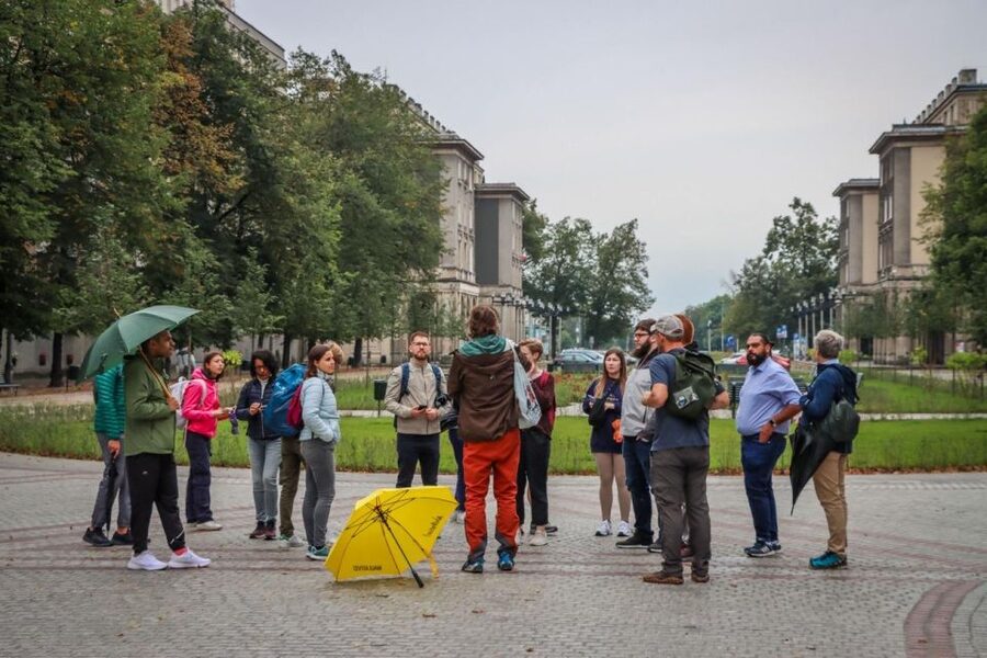 Communist Krakow - Nowa Huta Walking Tour in English - What the 150-minute format feels like