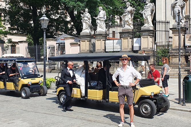 Cracow guided Full tour by Golf Cart-Family Discount - Price, private value, and what you actually receive