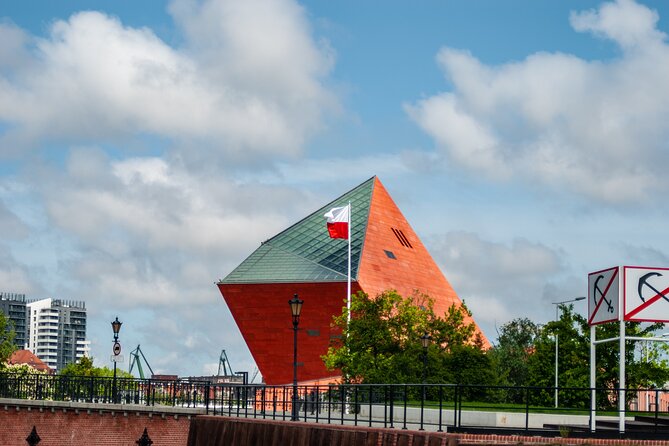 Cruises on the Motlawa River - Olowianka Island and the story of an industrial river