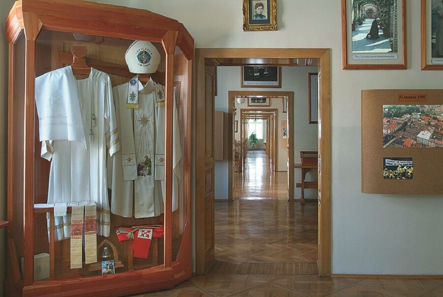 Day Tour: Traces of Pope John Paul II near Krakow - Why this day trip matters