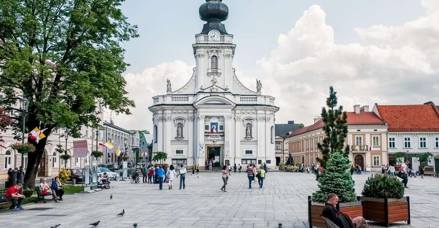Day Tour: Traces of Pope John Paul II near Krakow - Kalwaria Zebrzydowska, a UNESCO pilgrimage complex