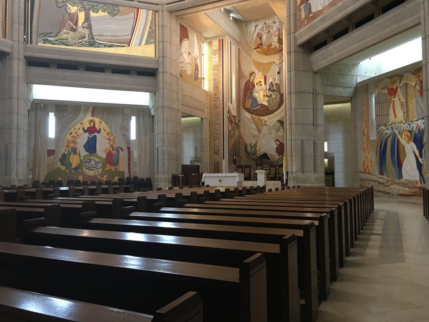 Day Tour: Traces of Pope John Paul II near Krakow - Transport, group size, and the guide question