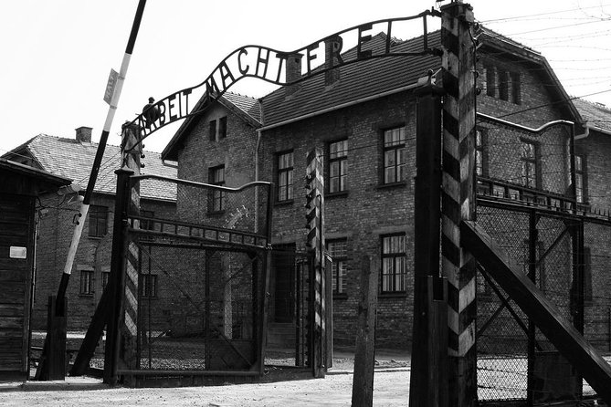 Day Trip: Auschwitz-Birkenau and Wieliczka Salt Mine from Krakow - Lunch between the memorial and the mine