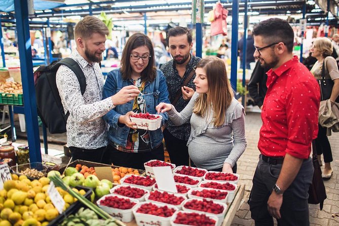 Deluxe Polish Food Tour Experience in Krakow - Four or five stops, more than 10 tastings