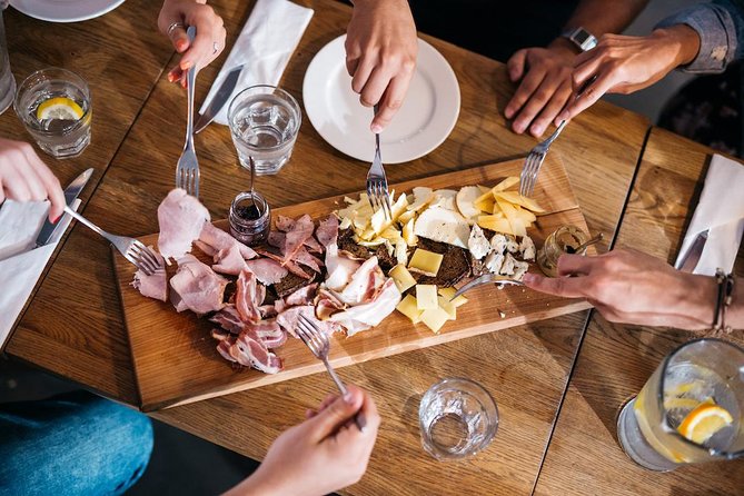 Deluxe Polish Food Tour Experience in Warsaw - What this Warsaw food tour is really like