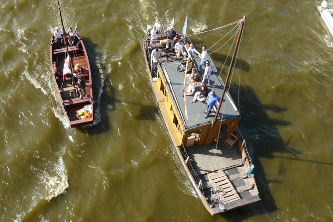 Discover Vistula River in Warsaw - The boat, crew, and onboard comfort