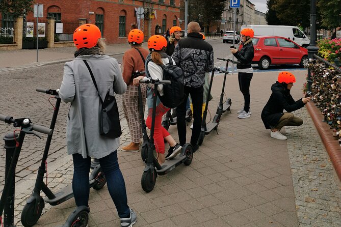 Electric Scooter Tour: Full Tour (Old Town + Shipyard) - 3-Hour - Mariacka Street and the Golden Gate