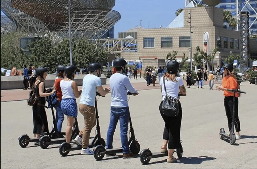 Electric Scooter Tour: Full Tour (Old Town + Shipyard) 3hour - Starting beside the Museum of the Second World War