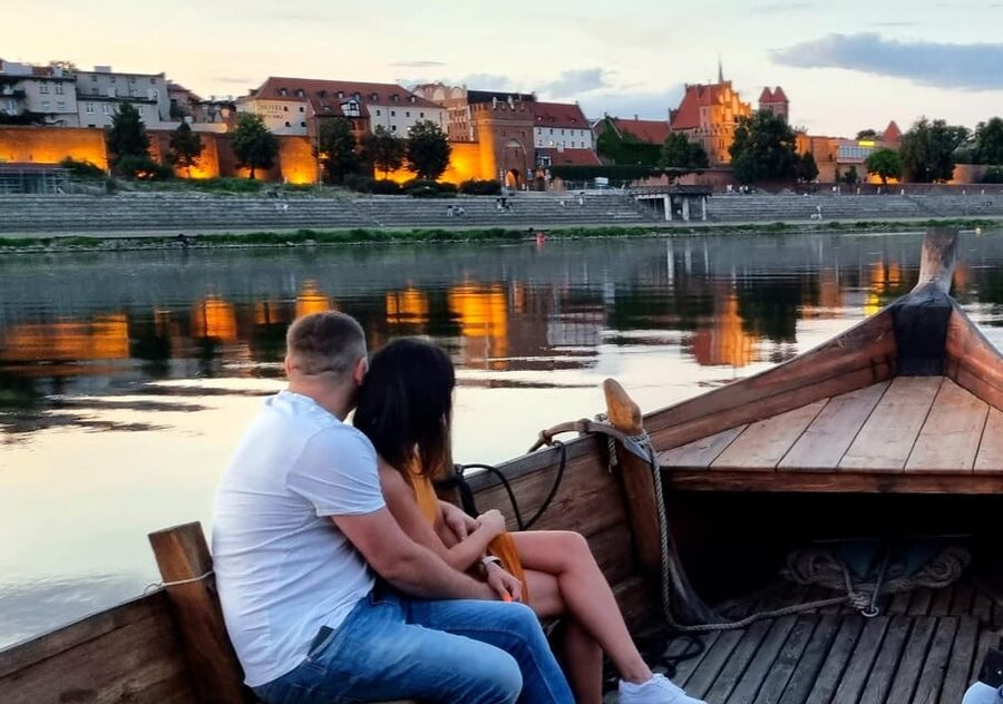 Evening Cruises in Toruń - Why the traditional boat adds value