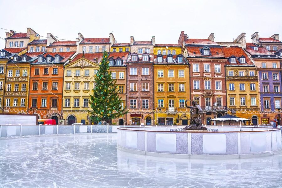 Family Tour of Warsaw Old Town with Fun Activities for Kids - Who should book this Warsaw family tour?