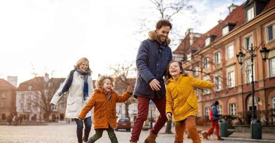 Family Tour of Warsaw Old Town with Fun Activities for Kids - Why this works better than a standard Old Town walk