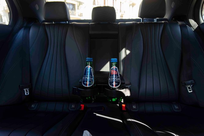 First class Warsaw Airport Transfer (WAW) - Meeting your driver at Chopin Airport