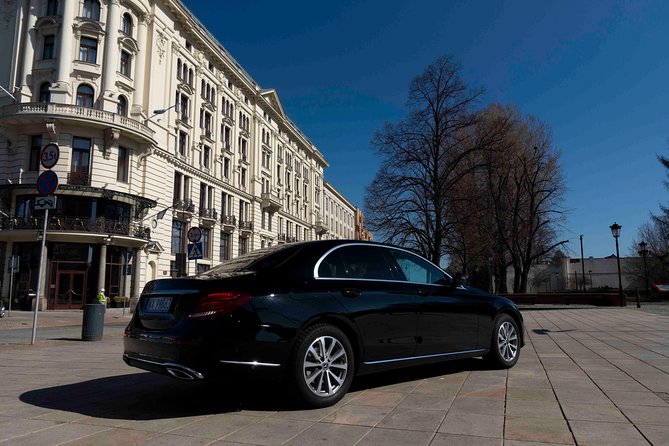 First class Warsaw Airport Transfer (WAW) - Planning the departure ride from Warsaw