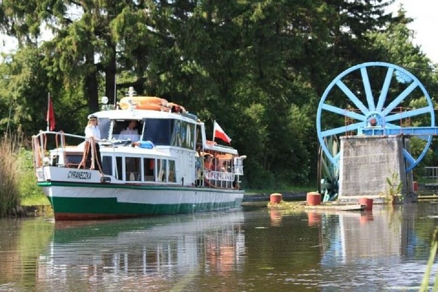 From Gdansk: Elblag Canal Boat Cruise - Jelenie to Elblag, with a useful change of pace