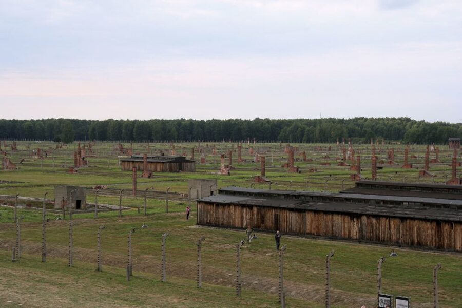 From Katowice: Auschwitz-Birkenau Skip-the-Line Guided Tour - The museum entrance and controlled access