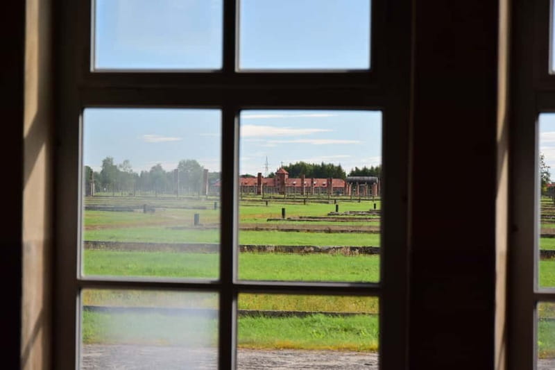 From Krakow: Auschwitz-Birkenau Tour with Transportation - Choosing self-guided or guided entry