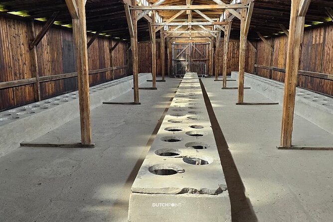 from Kraków: Auschwitz excursion with guaranteed Dutch guide - The break between Auschwitz I and Birkenau