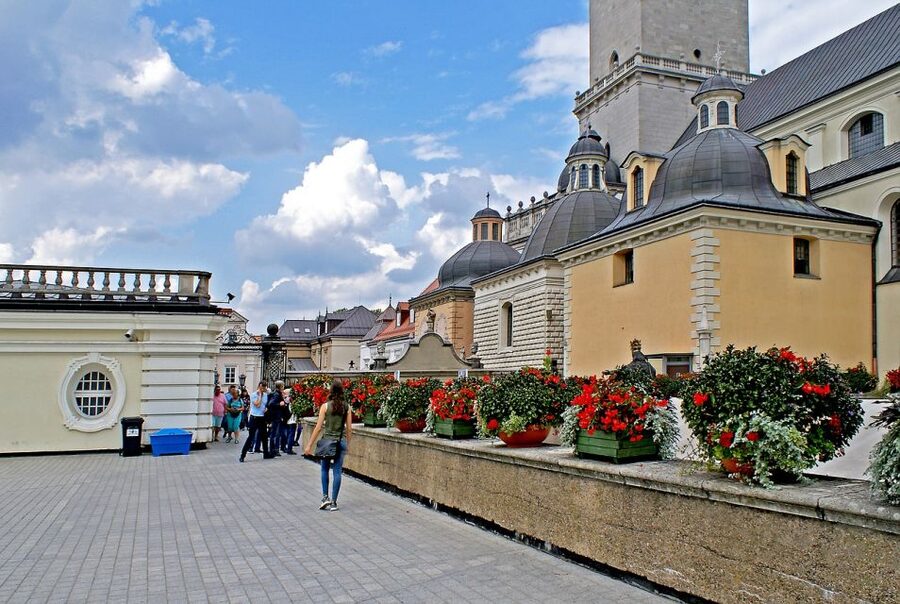 From Krakow: Częstochowa, Black Madonna and Lagiewniki Tour - How much time do you really spend sightseeing?
